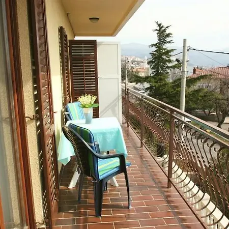 Dragi Kamen Apartment Novi Vinodolski