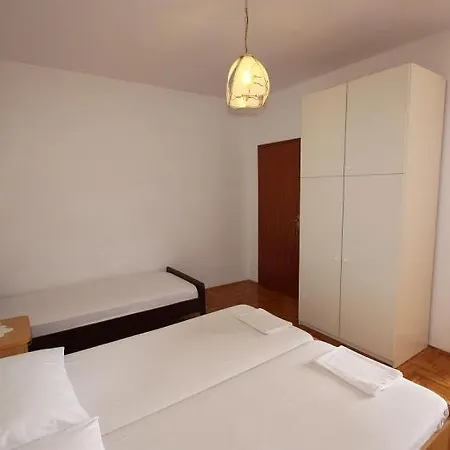 Dragi Kamen Apartment *