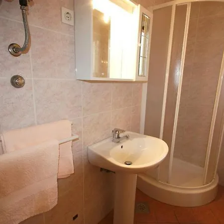 Apartment Dragi Kamen Novi Vinodolski