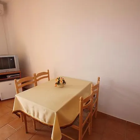 Dragi Kamen Apartment *
